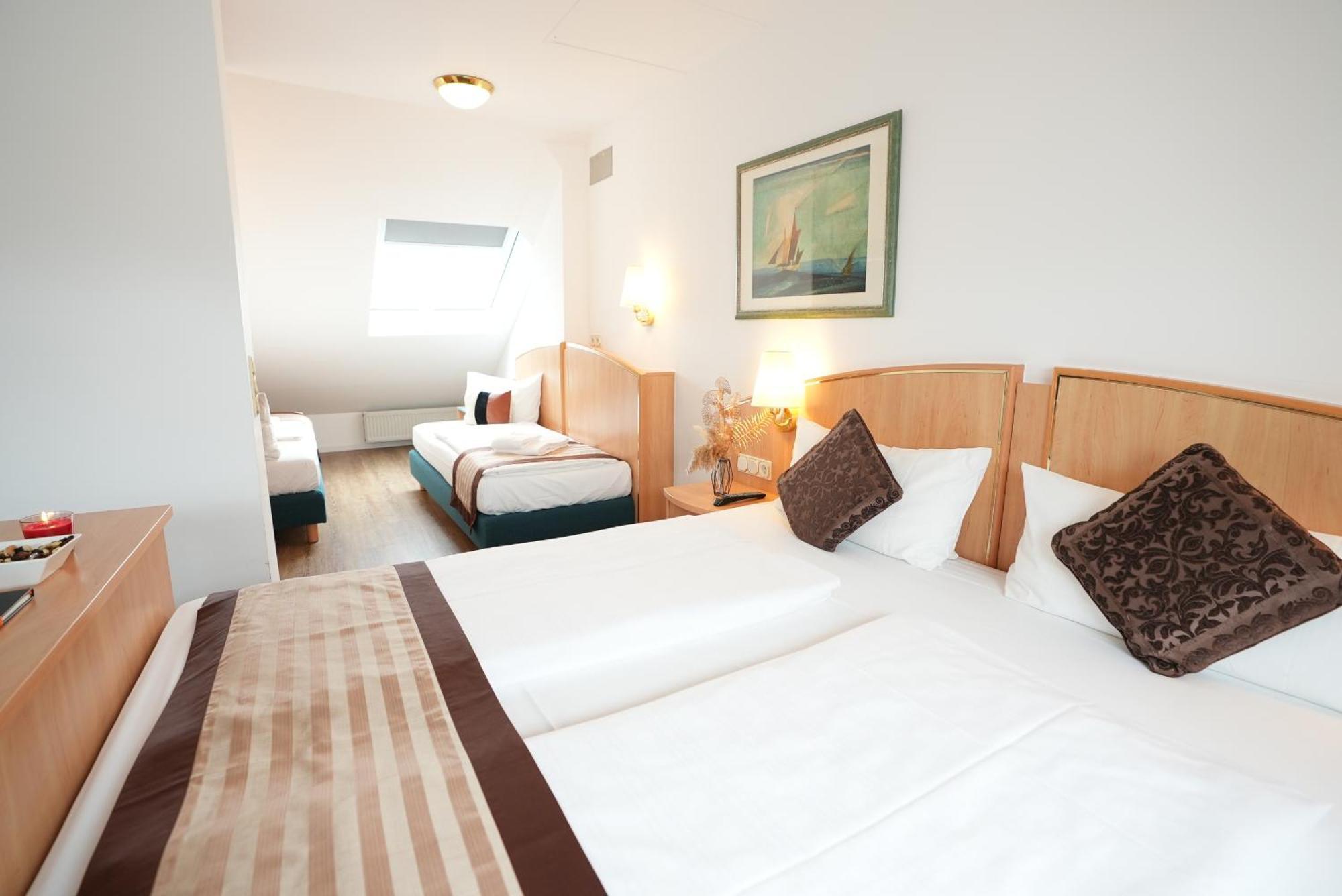 Uno Hotel Posthof Saarlouis Exterior photo